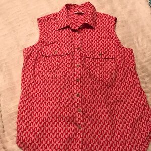 Sleeveless blouse size small